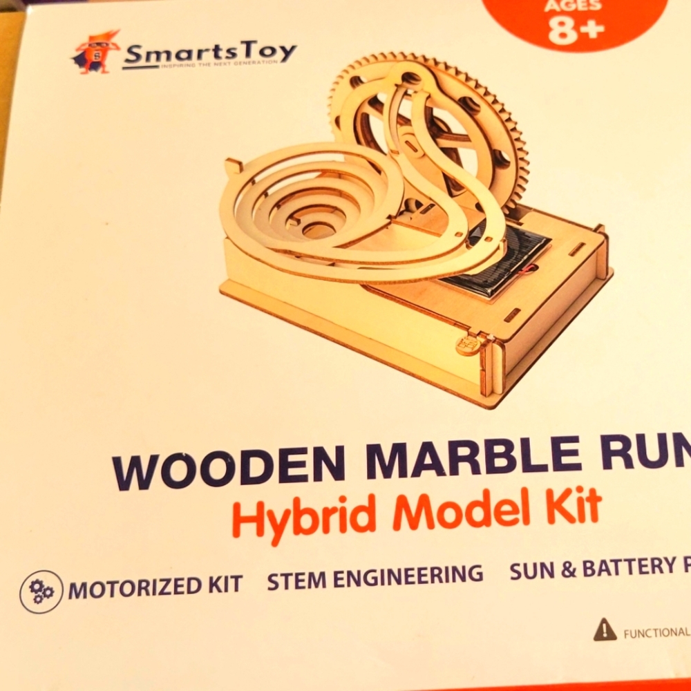 NWT Wooden Marble Run Smartstoy Creative Hybrid Model Kit STEM Learning Toy